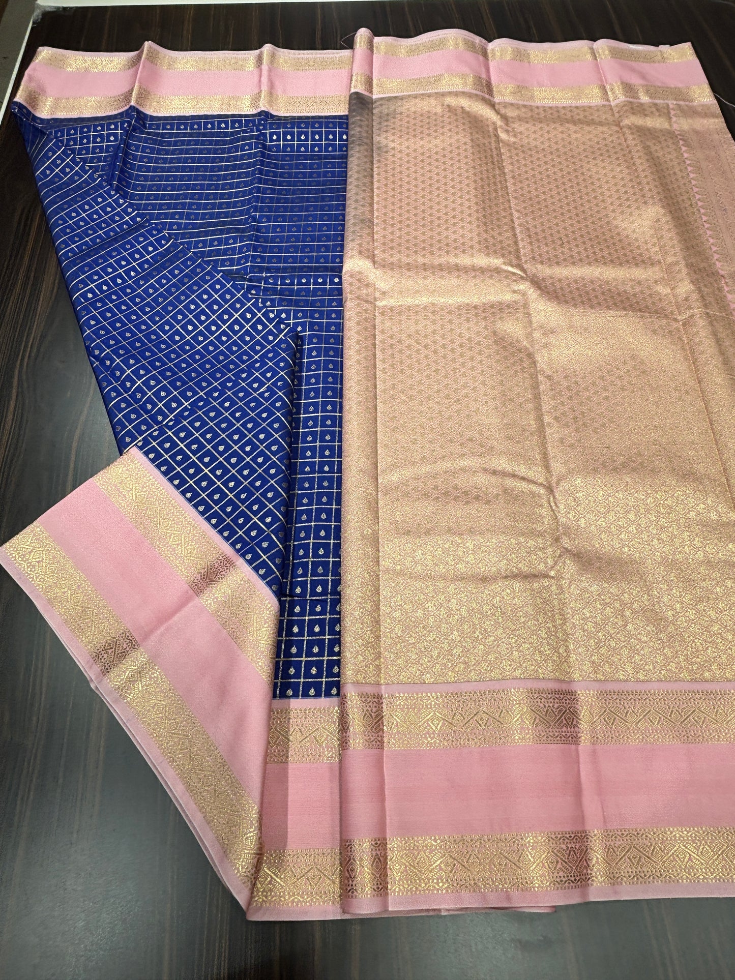 Semi Kanchipuram silk