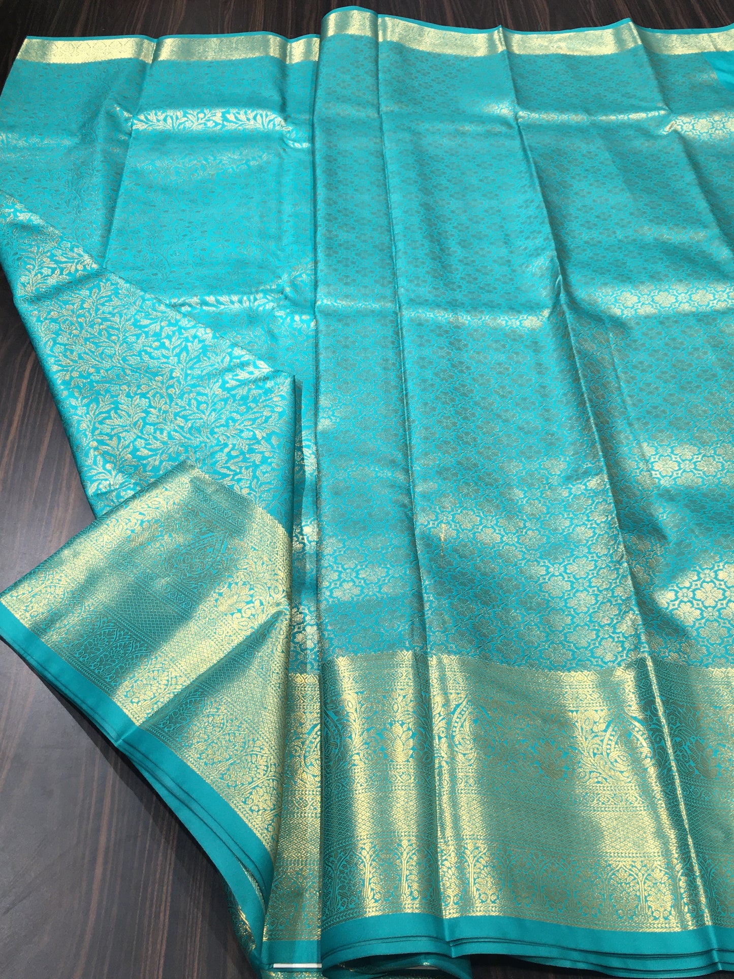 Semi Kanchipuram silk