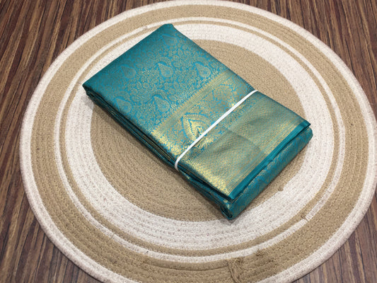 Semi Kanchipuram silk
