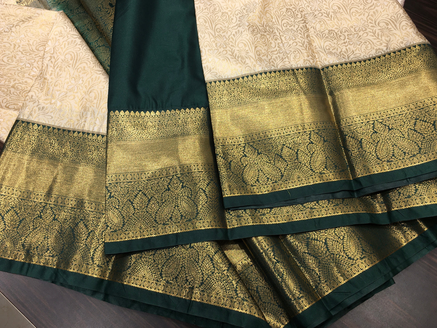 Semi Kanchipuram silk
