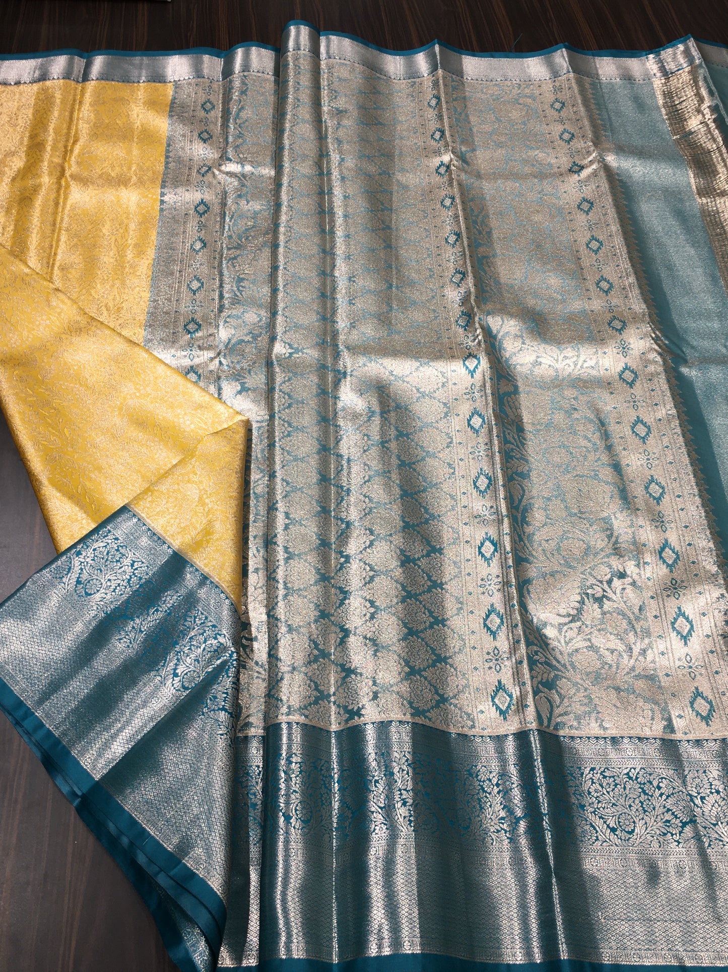 Semi Kanchipuram silk