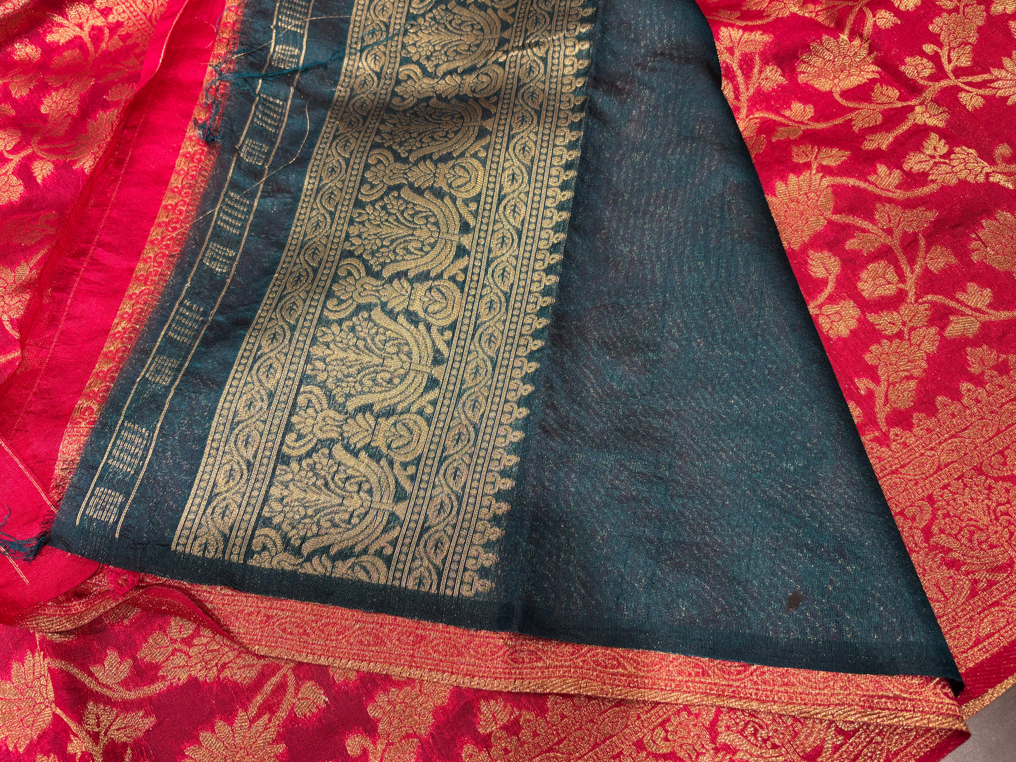 Kora Banarasi saree