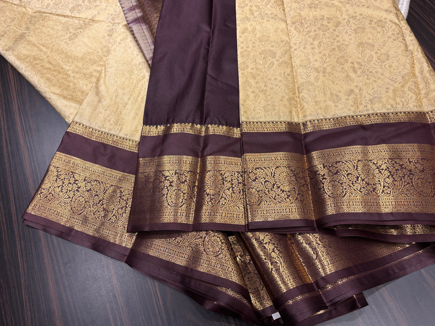 Semi Kanchipuram silk