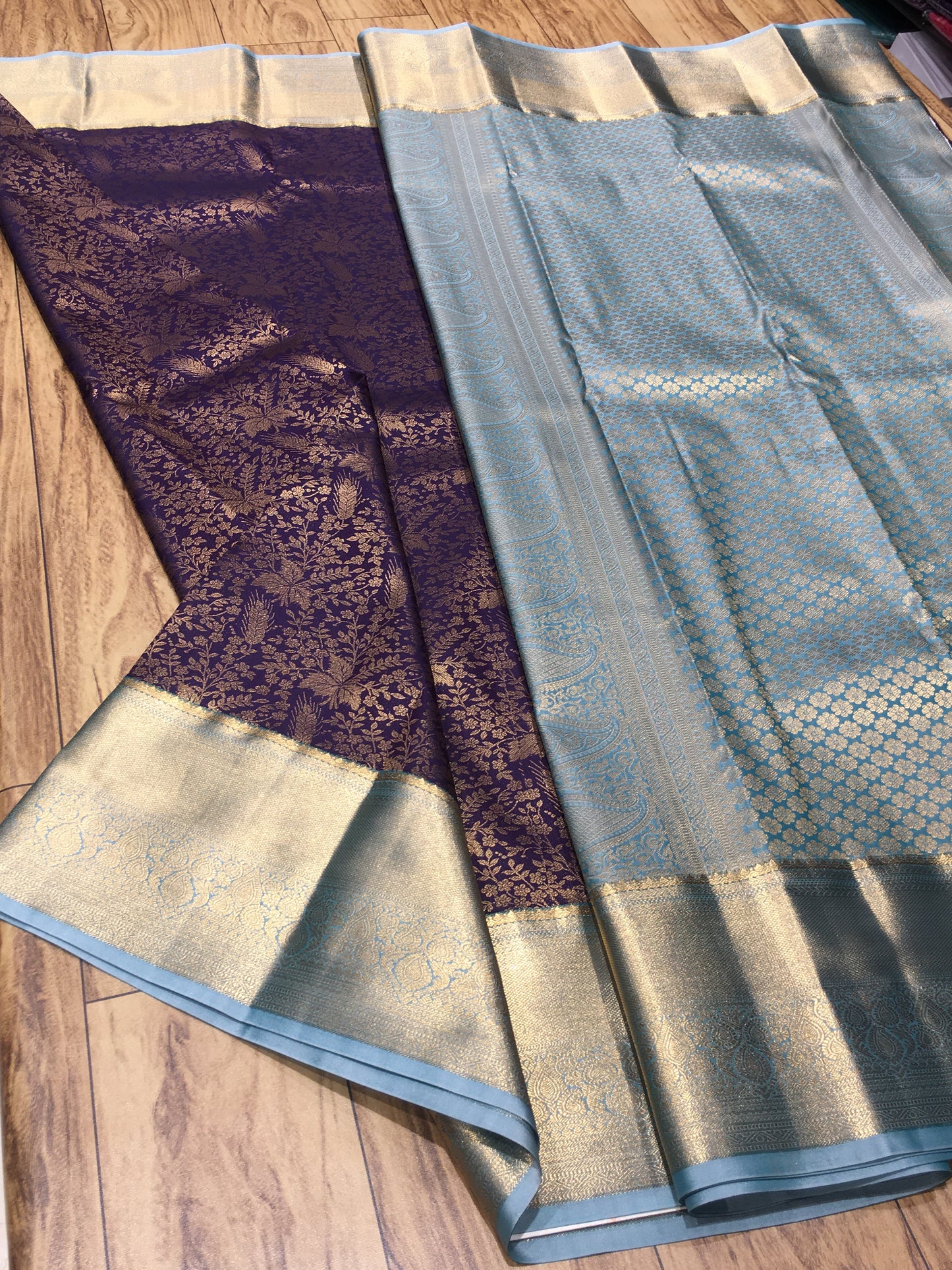 Semi Kanchipuram brocade