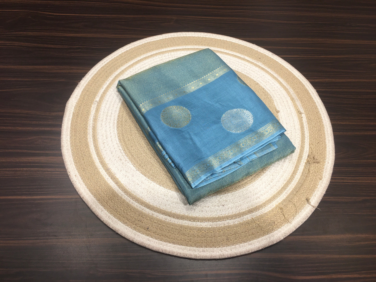 Banarasi butti saree