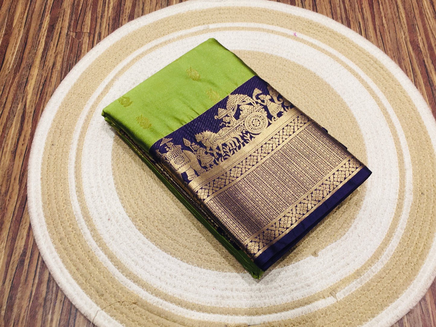 Semi Kanchipuram silk