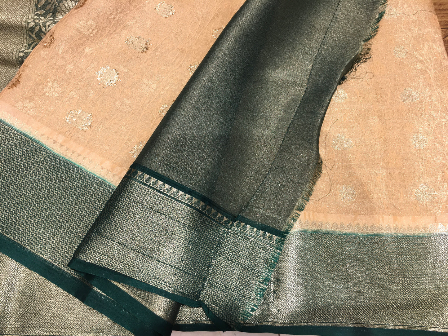Viscous Saree