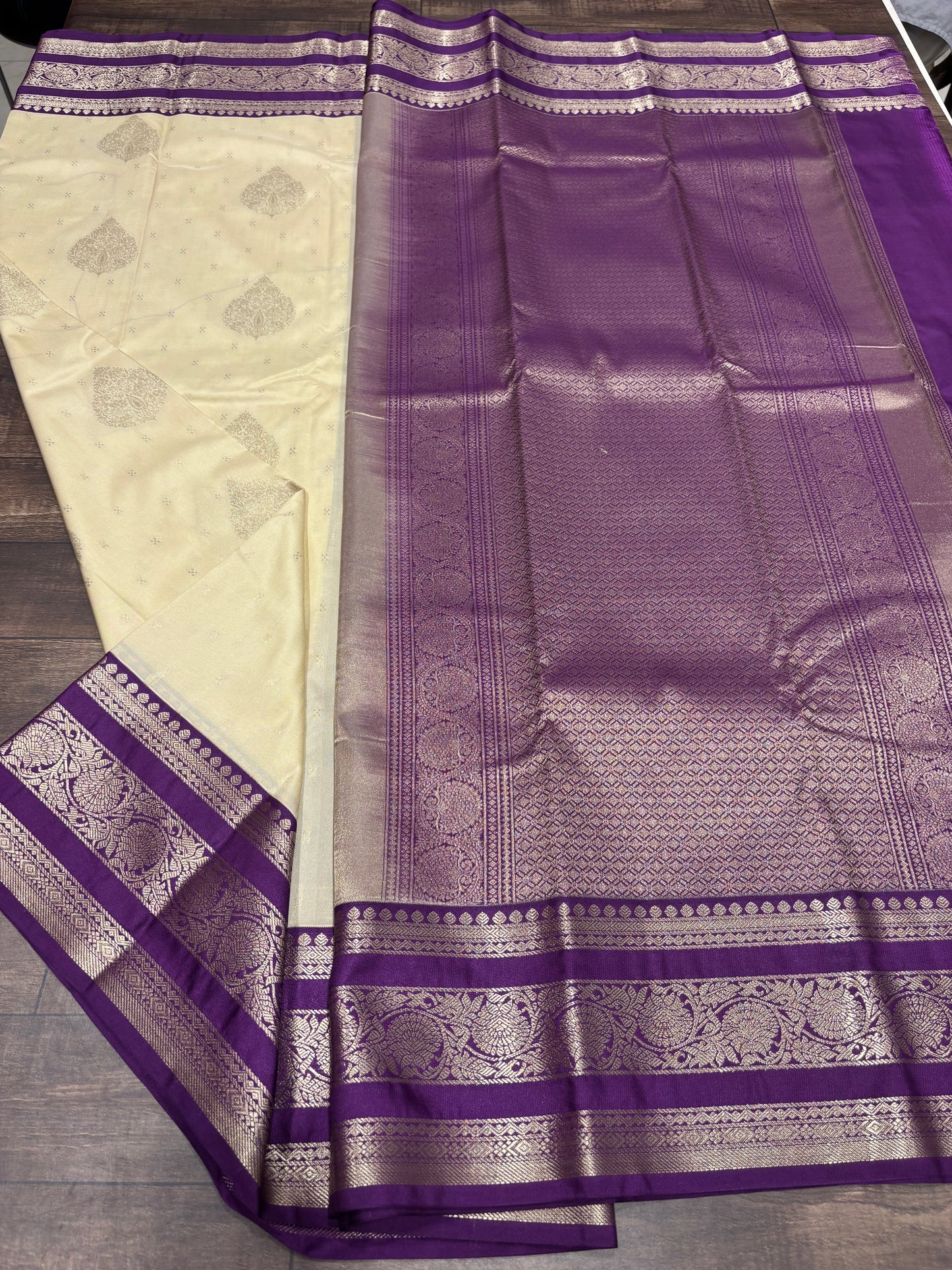 Semi Kanchipuram silk