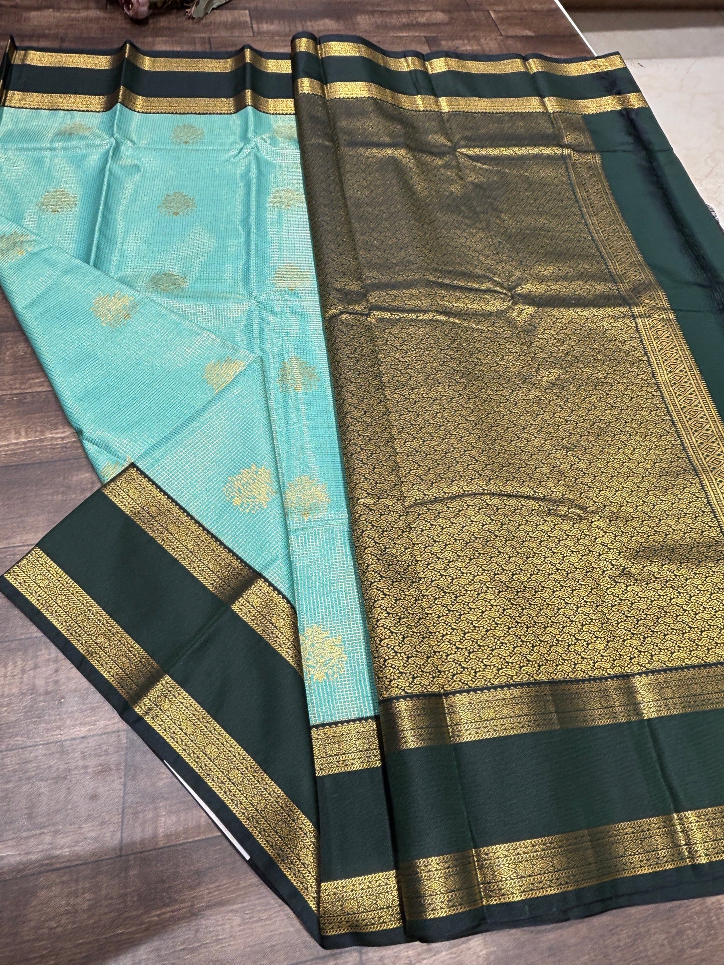 Semi Kanchipuram silk