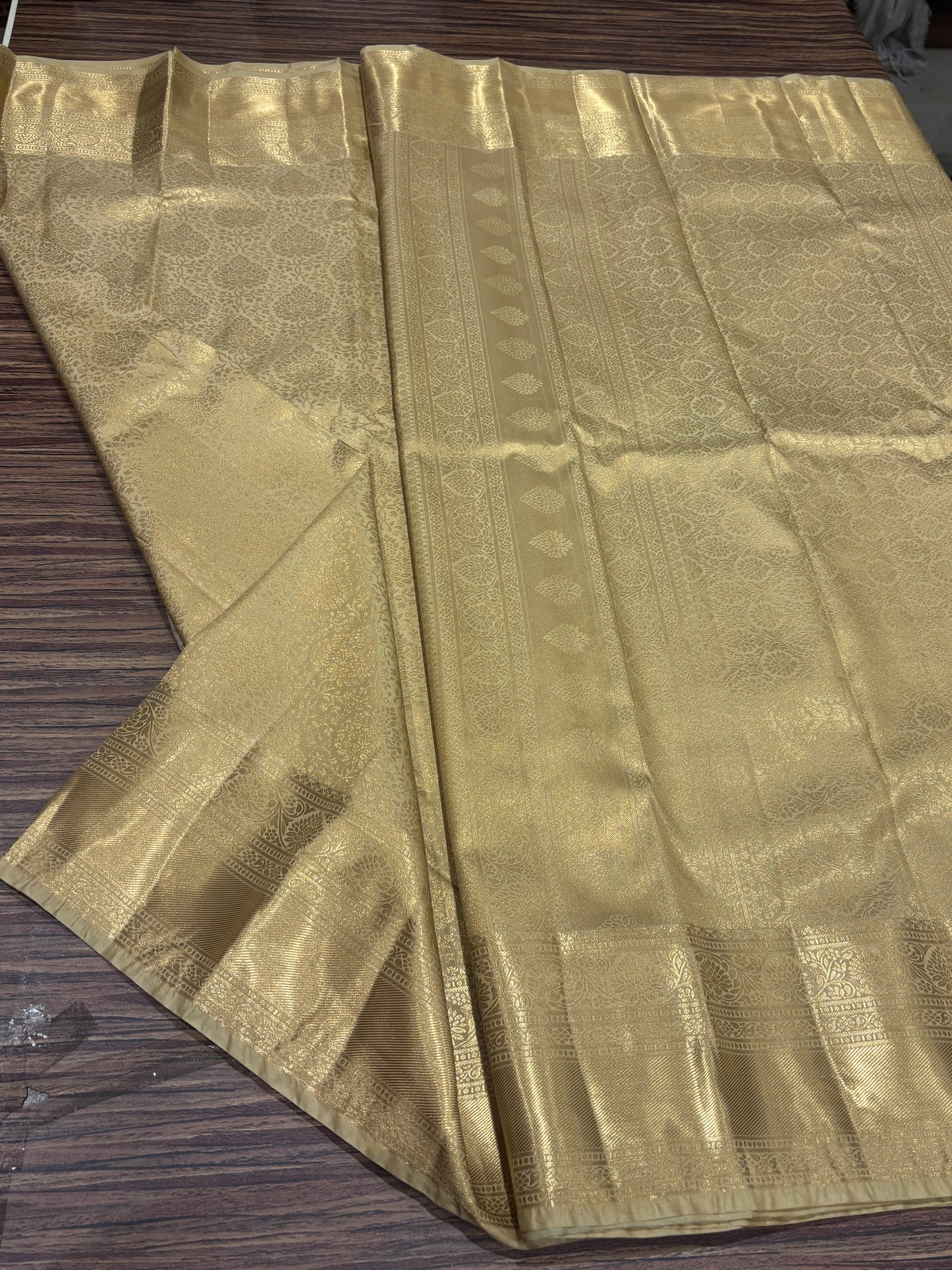 Semi Kanchipuram silk