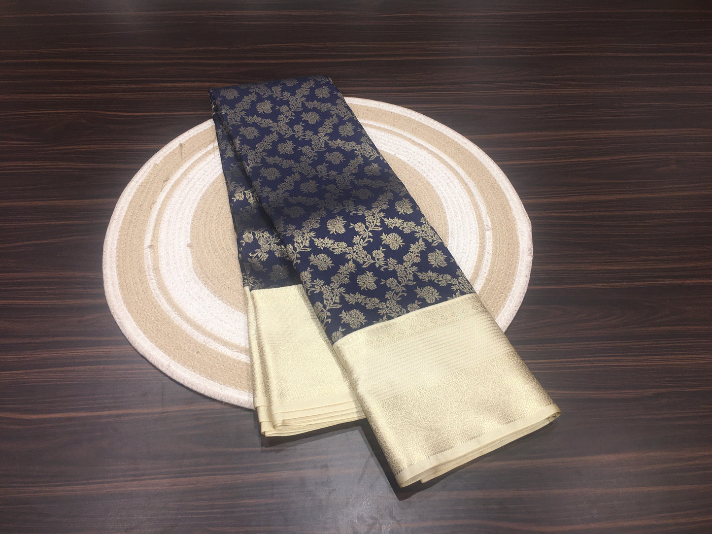 Semi Kanchipuram silk