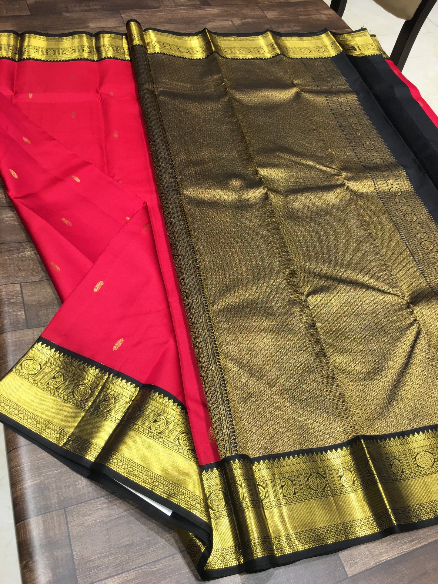 Pure Kanchipuram silk