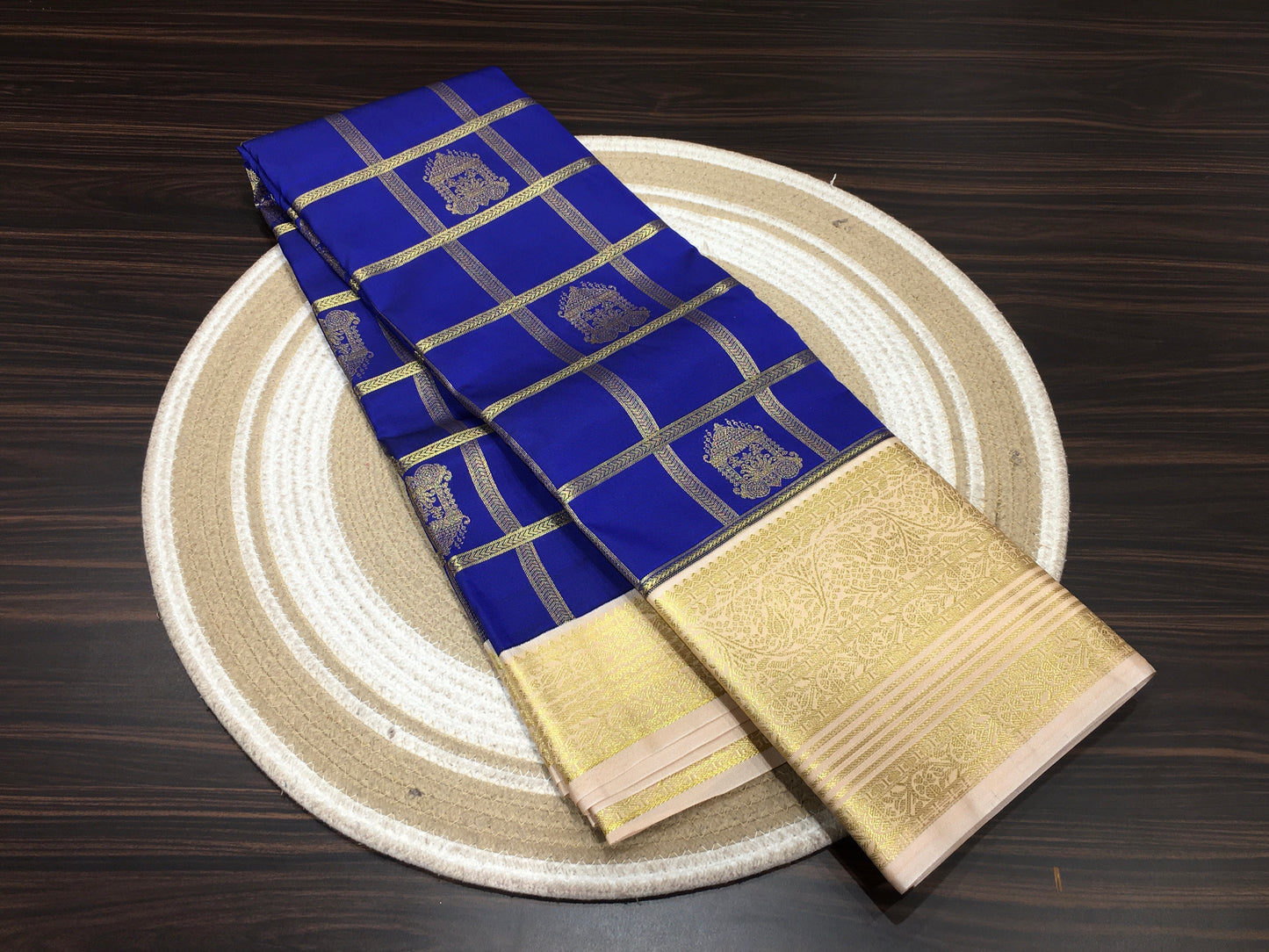 Semi Kanchipuram silk