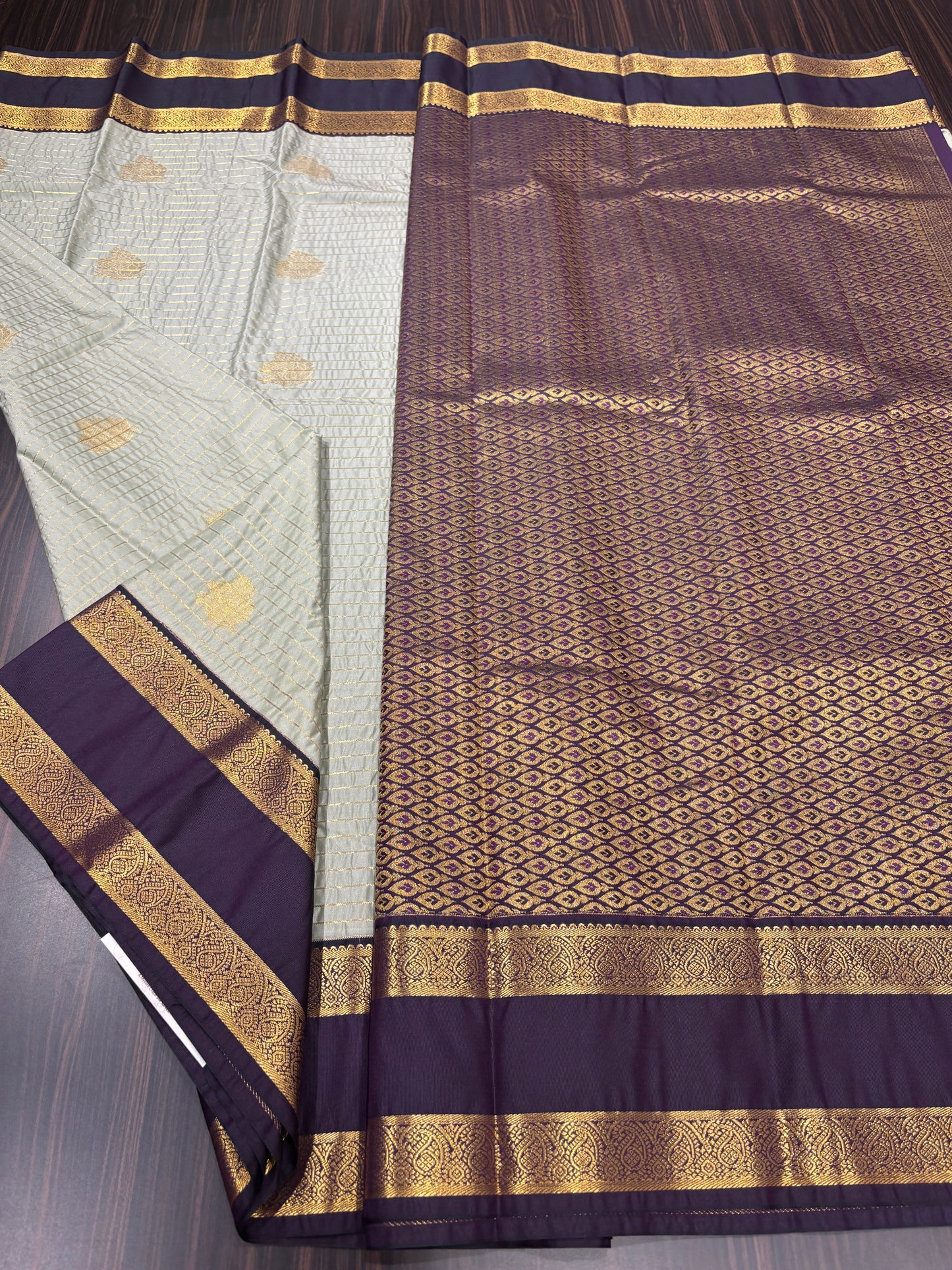 Semi Kanchipuram silk