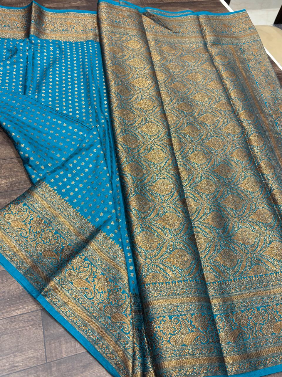 Semi Kaddi Banarasi