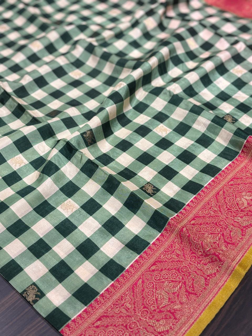 Burberry Crape